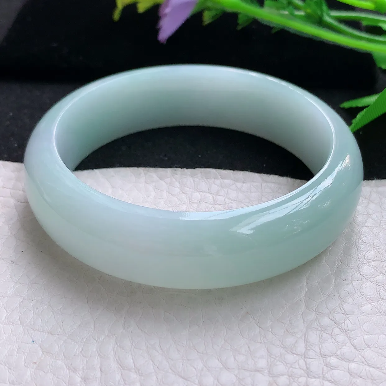 hy自然光59*17*8.6轮胎镯 天然缅甸翡翠浅绿胶感宽边珠宝玉手镯 玉手环