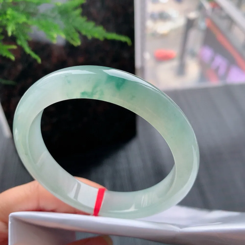 正圈冰玻飘花 无瑕 尺寸:58.1/12.8/8.5 花美 种水好️️