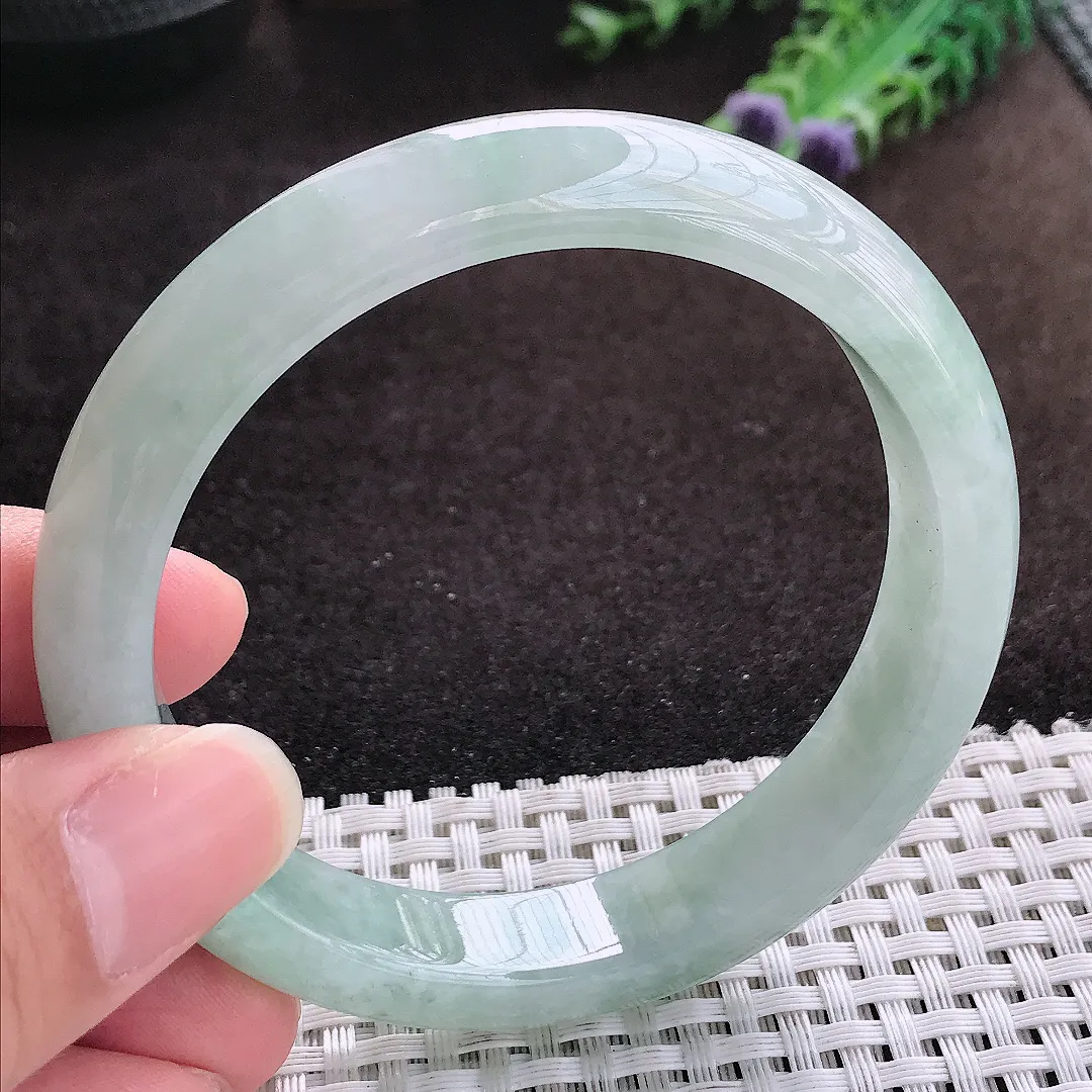 自然光59/12.3/8老坑冰润起胶飘阳绿手镯宽边翡翠玉镯手环