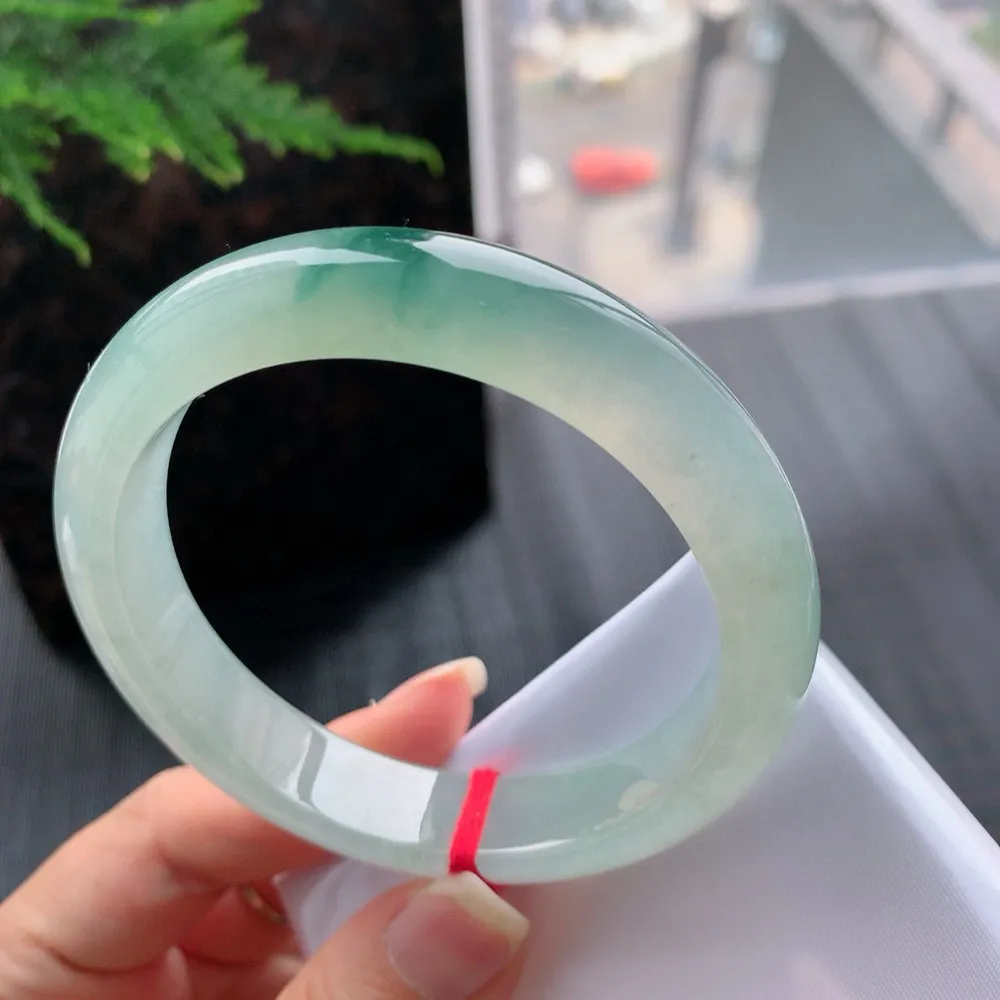 正圈冰玻飘花 无瑕 尺寸:58.1/12.8/8.5 花美 种水好️️