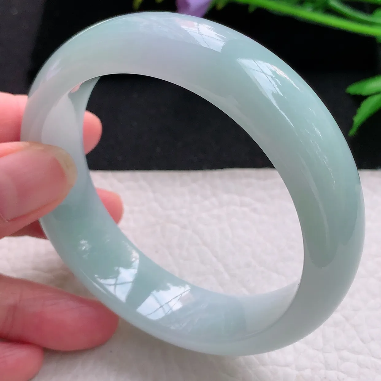 hy自然光59*17*8.6轮胎镯 天然缅甸翡翠浅绿胶感宽边珠宝玉手镯 玉手环