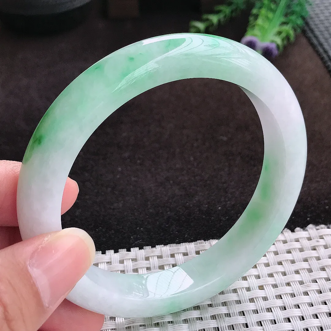 自然光62.5/12.5/9.3老坑精美冰润飘阳绿手镯大圈口翡翠玉镯手环