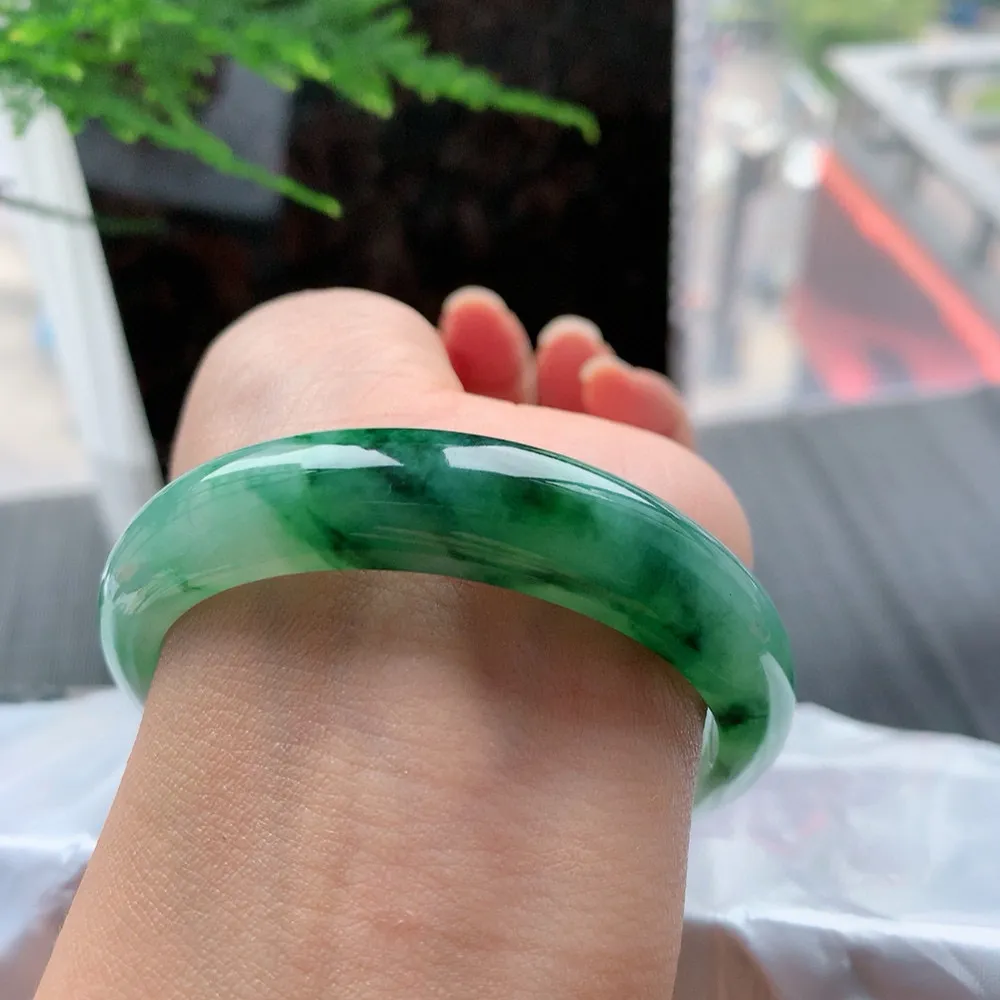 正圈冰辣绿 无瑕 尺寸:55.1/12.5/7.4 色好