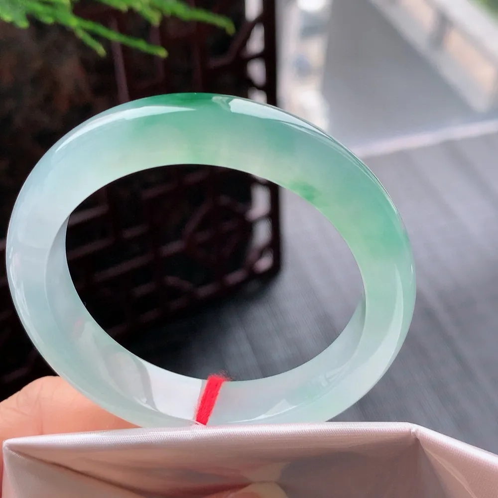 正圈冰绿 一丝冰丝  尺寸:51.1/11.7/8.2 起光起胶