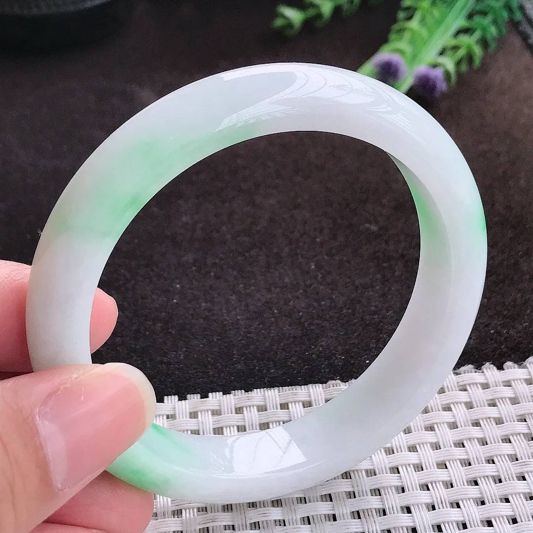 自然光56.8/12.3/8.3老坑精美冰润白底青飘阳绿手镯宽边翡翠玉镯手环