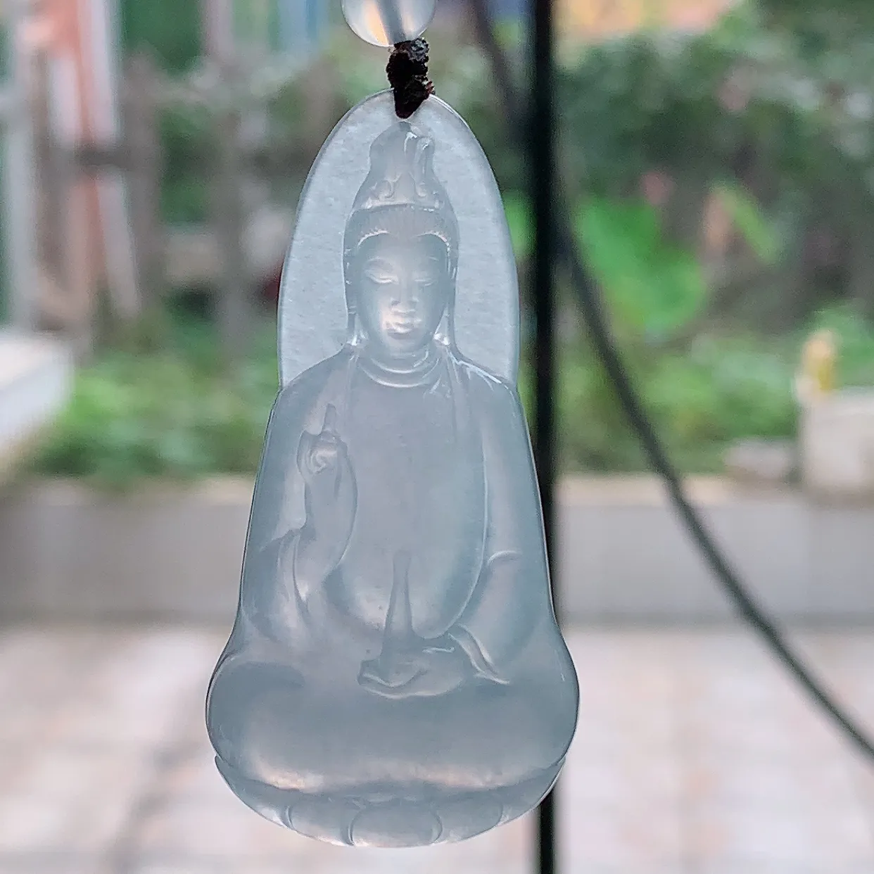 lz自然光52.5*26*5.6天然缅甸翡翠冰透素面观音 玉观音玉吊坠