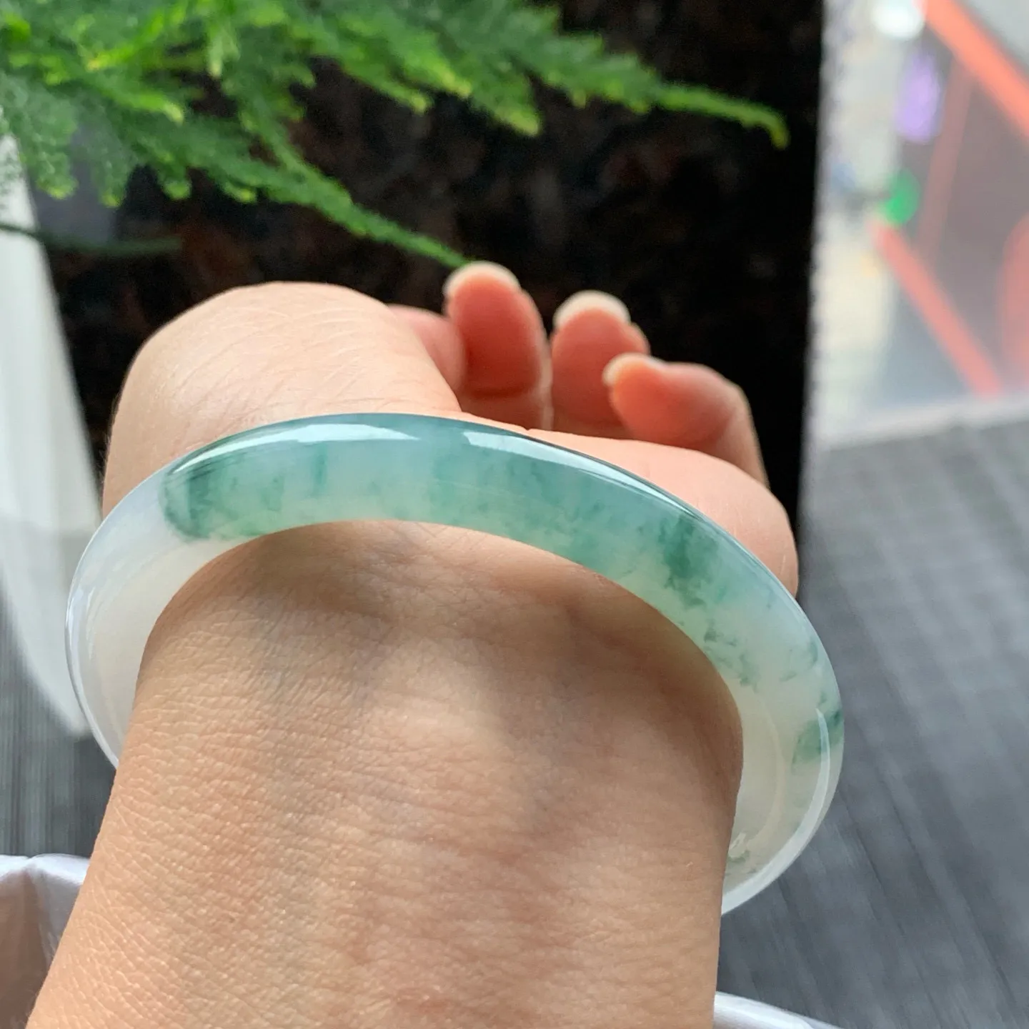 圆条冰飘花 无瑕 尺寸:52.6/7.9/8.3 花美️️