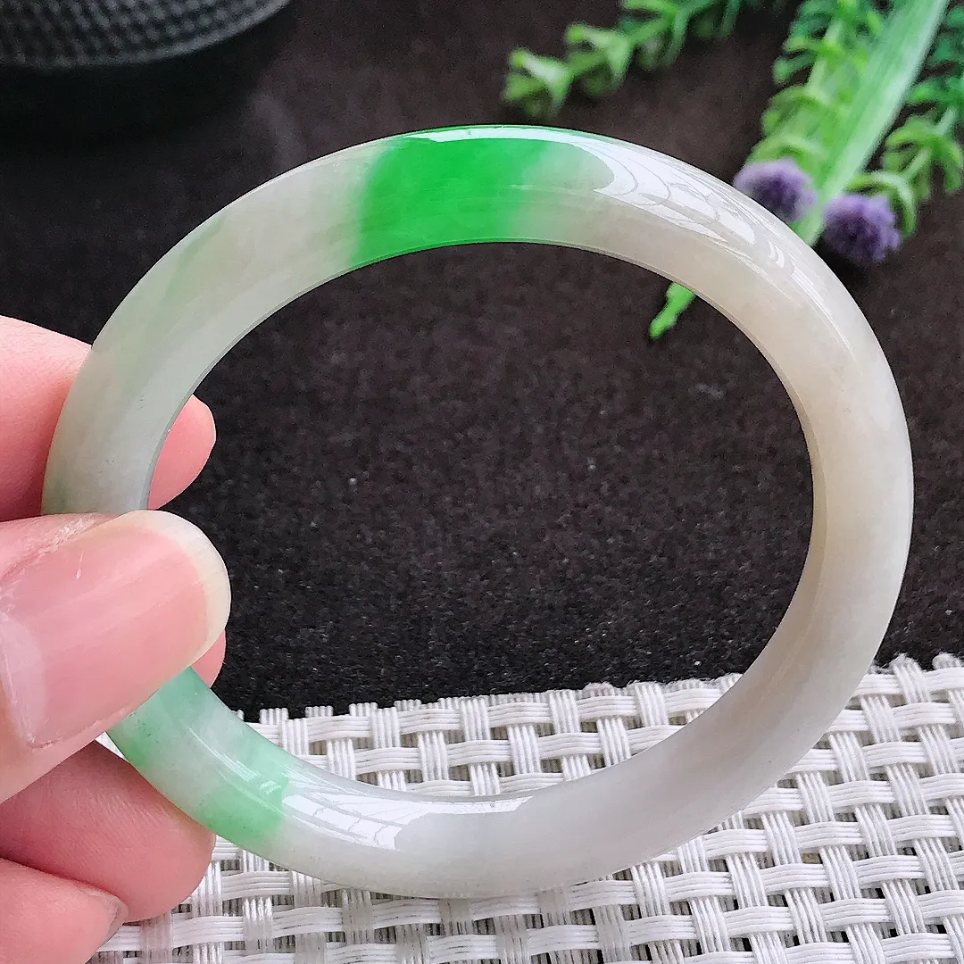 自然光51/8.5/7.8老坑精美温润飘阳绿圆条手镯翡翠玉镯手环