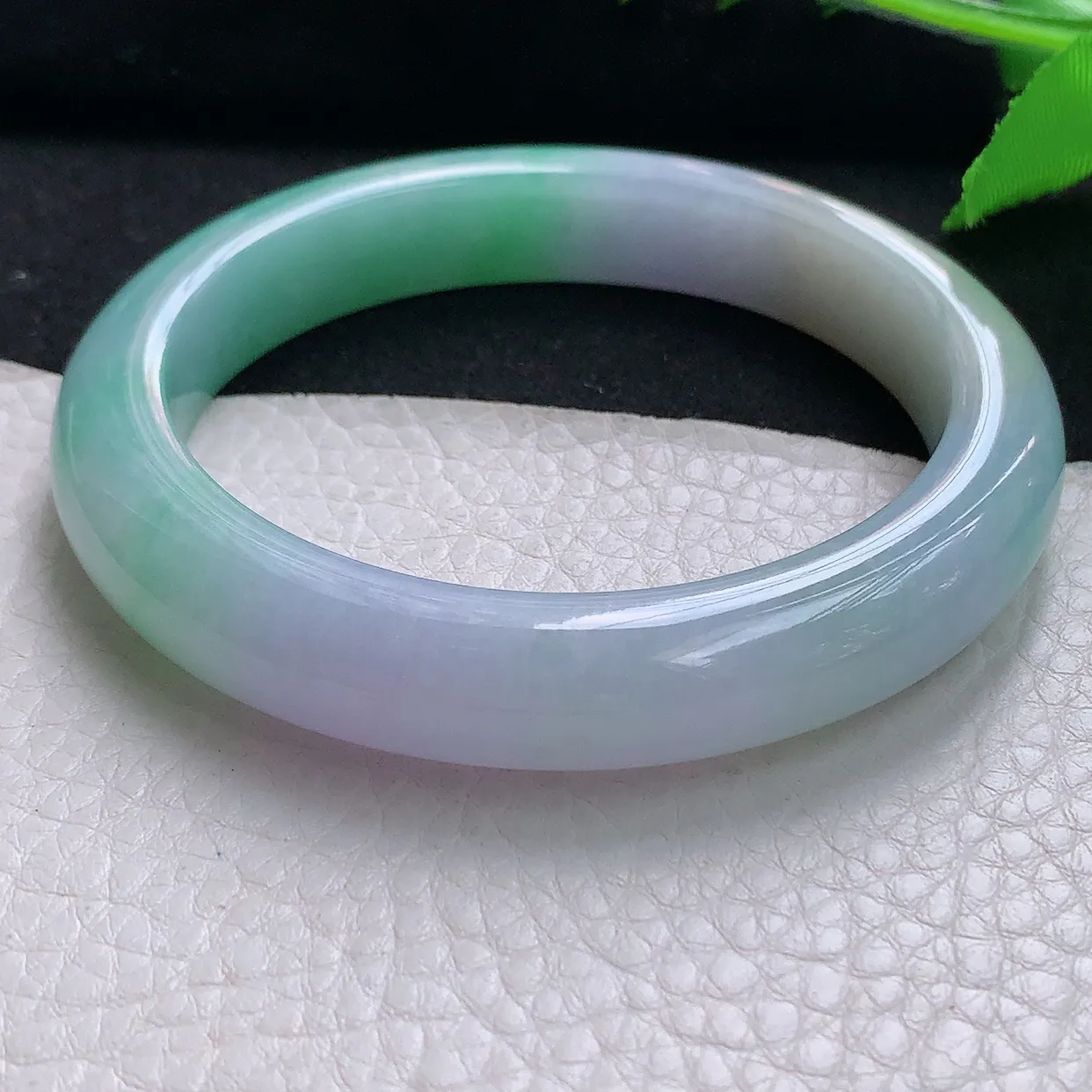 yh大圈口62.5*12.2*9.2平安镯 天然缅甸翡翠春带彩宽边珠宝玉手镯 玉手环