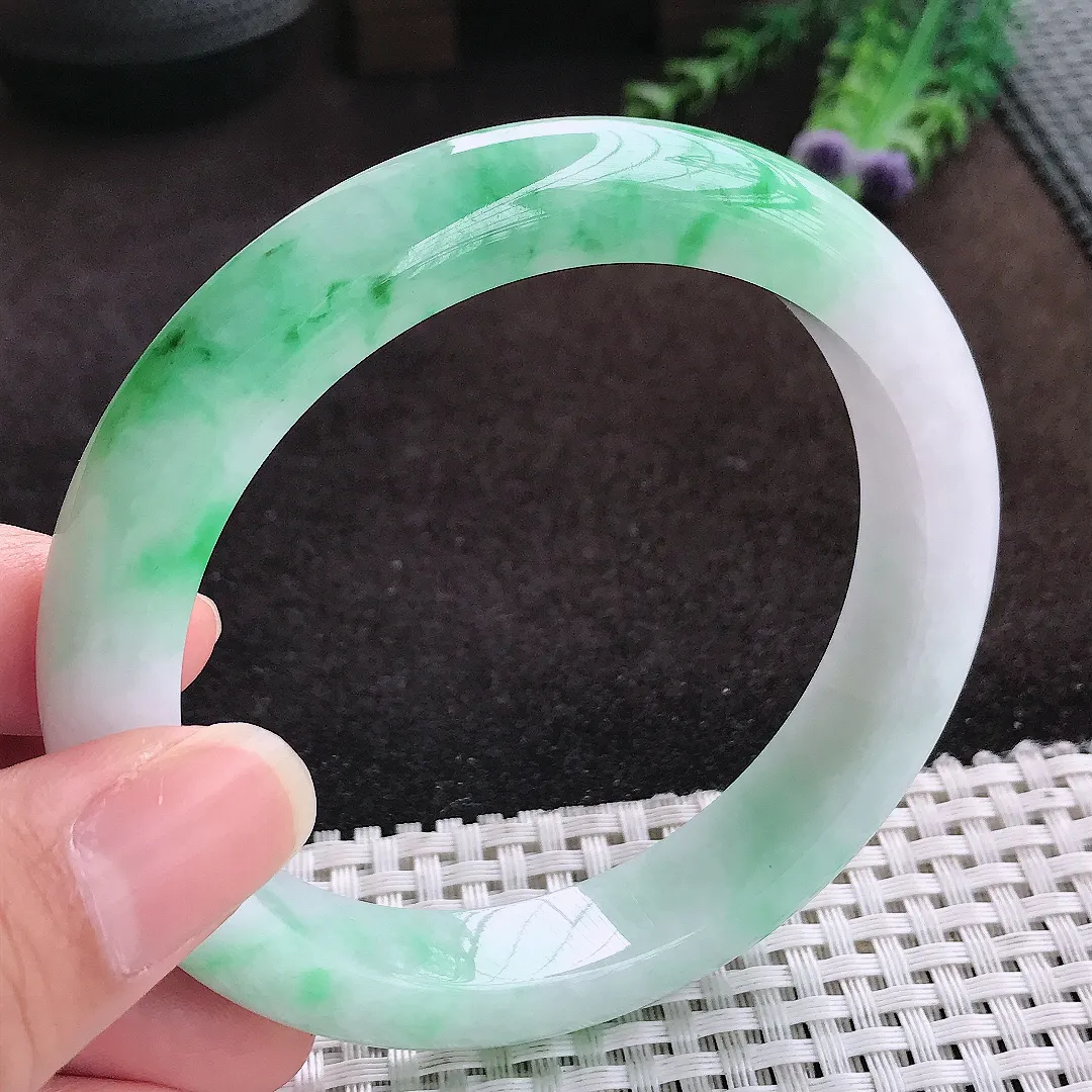 自然光62.5/12.5/9.3老坑精美冰润飘阳绿手镯大圈口翡翠玉镯手环