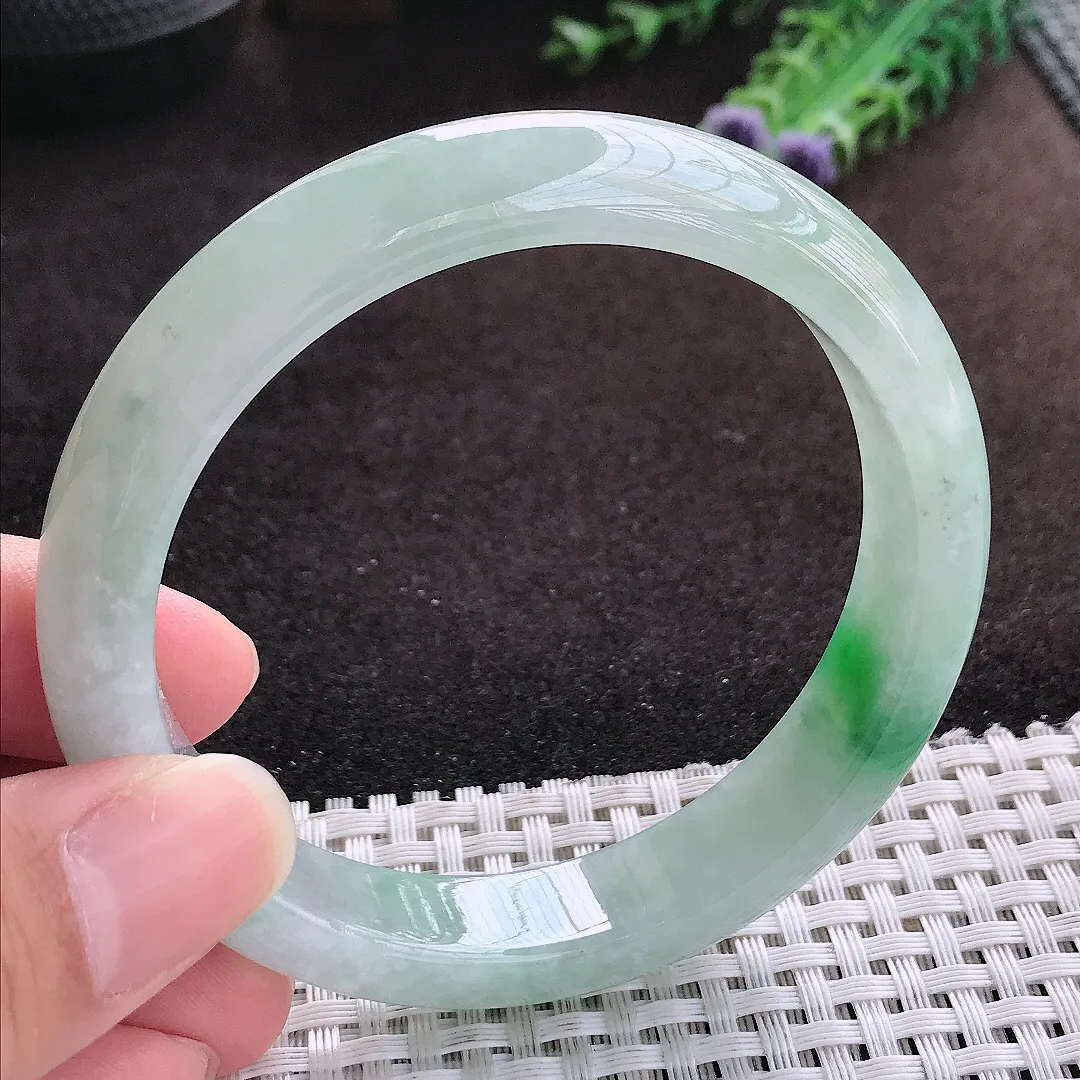 自然光59/12.3/8老坑冰润起胶飘阳绿手镯宽边翡翠玉镯手环