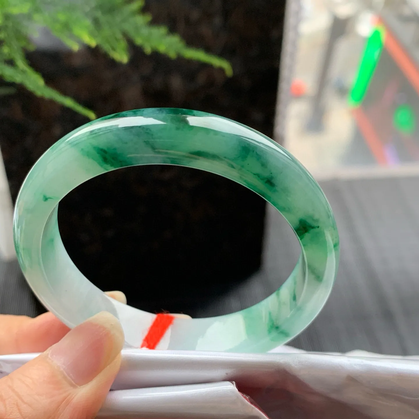 正圈冰辣绿 无瑕 尺寸:55.1/12.5/7.4 色好