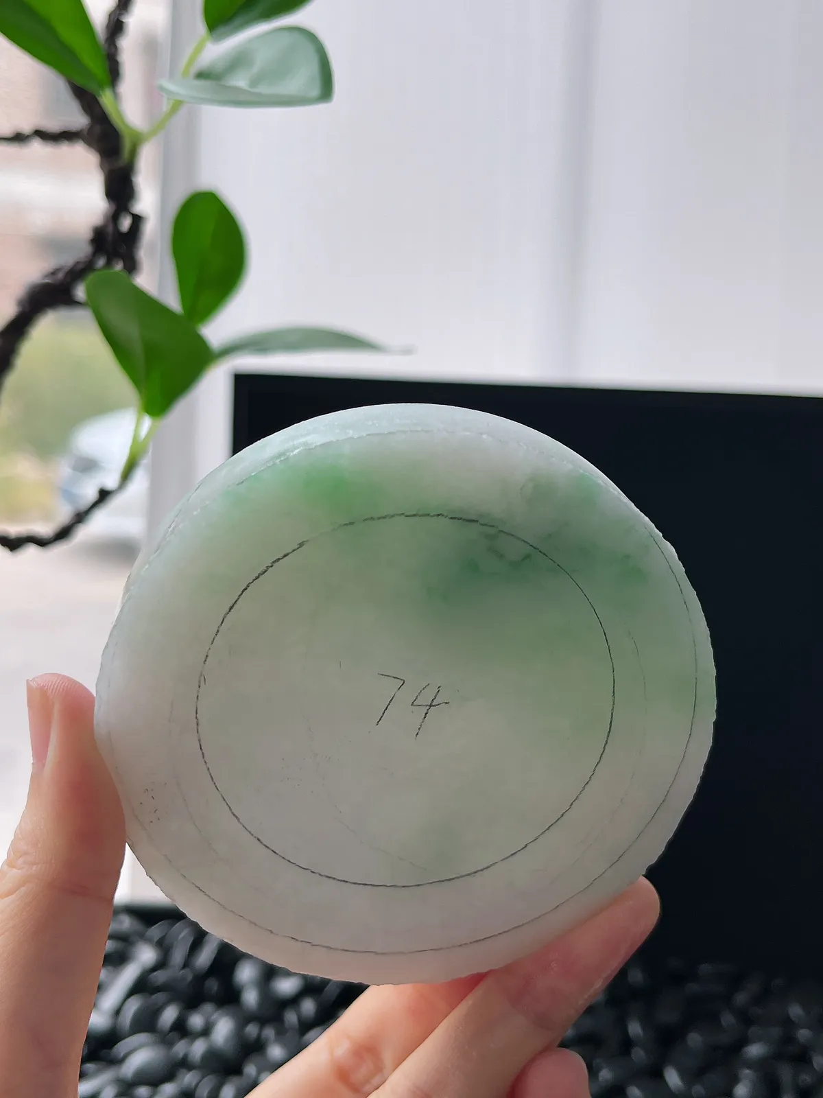 翡翠镯饼，⭕️正圈最大做63，圆条最大做59