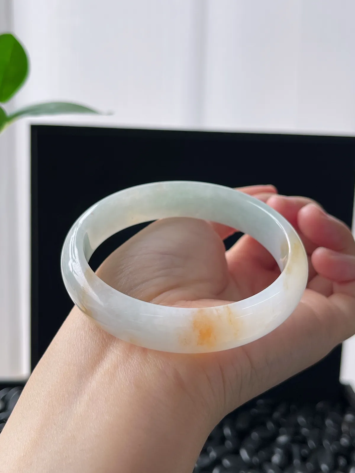 正圈58圈口，翡翠冰糯种黄加绿手镯