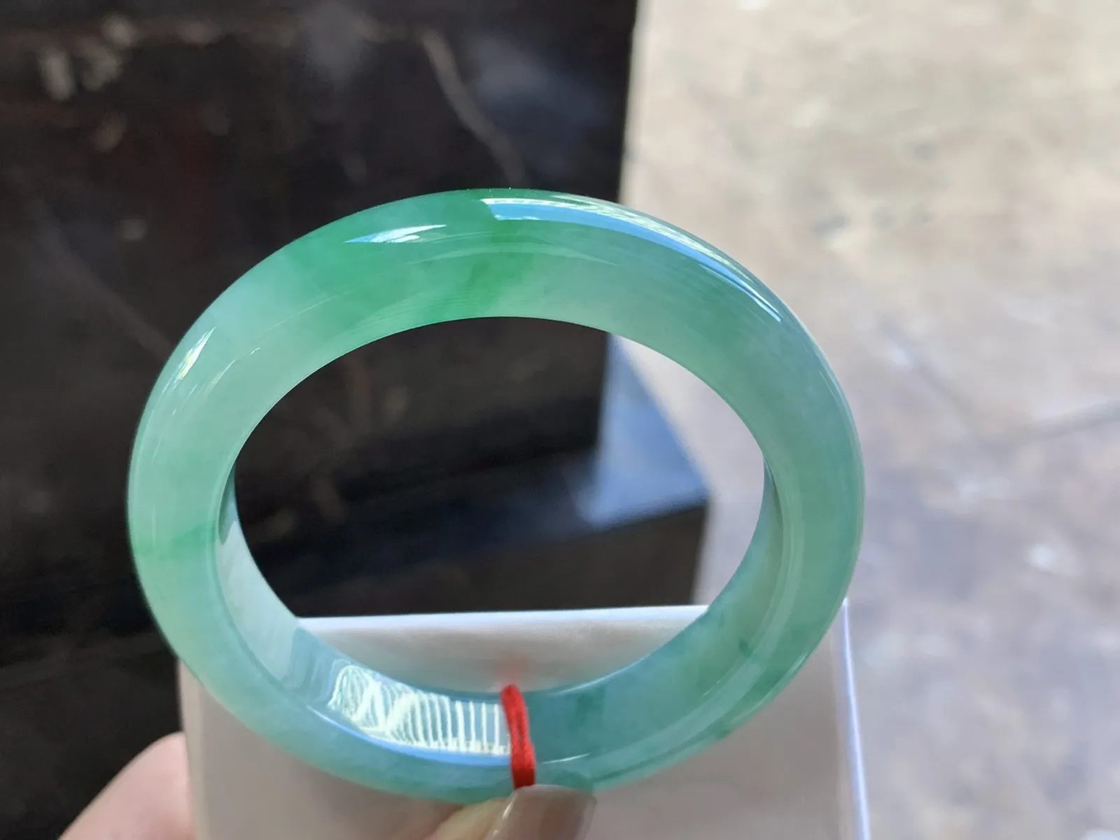 54-12.2-9.2

阳绿色手镯^_^种水足