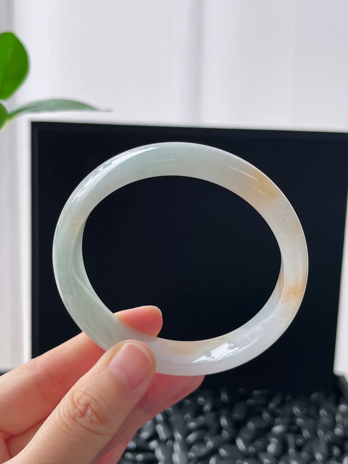 正圈58圈口，翡翠冰糯种黄加绿手镯