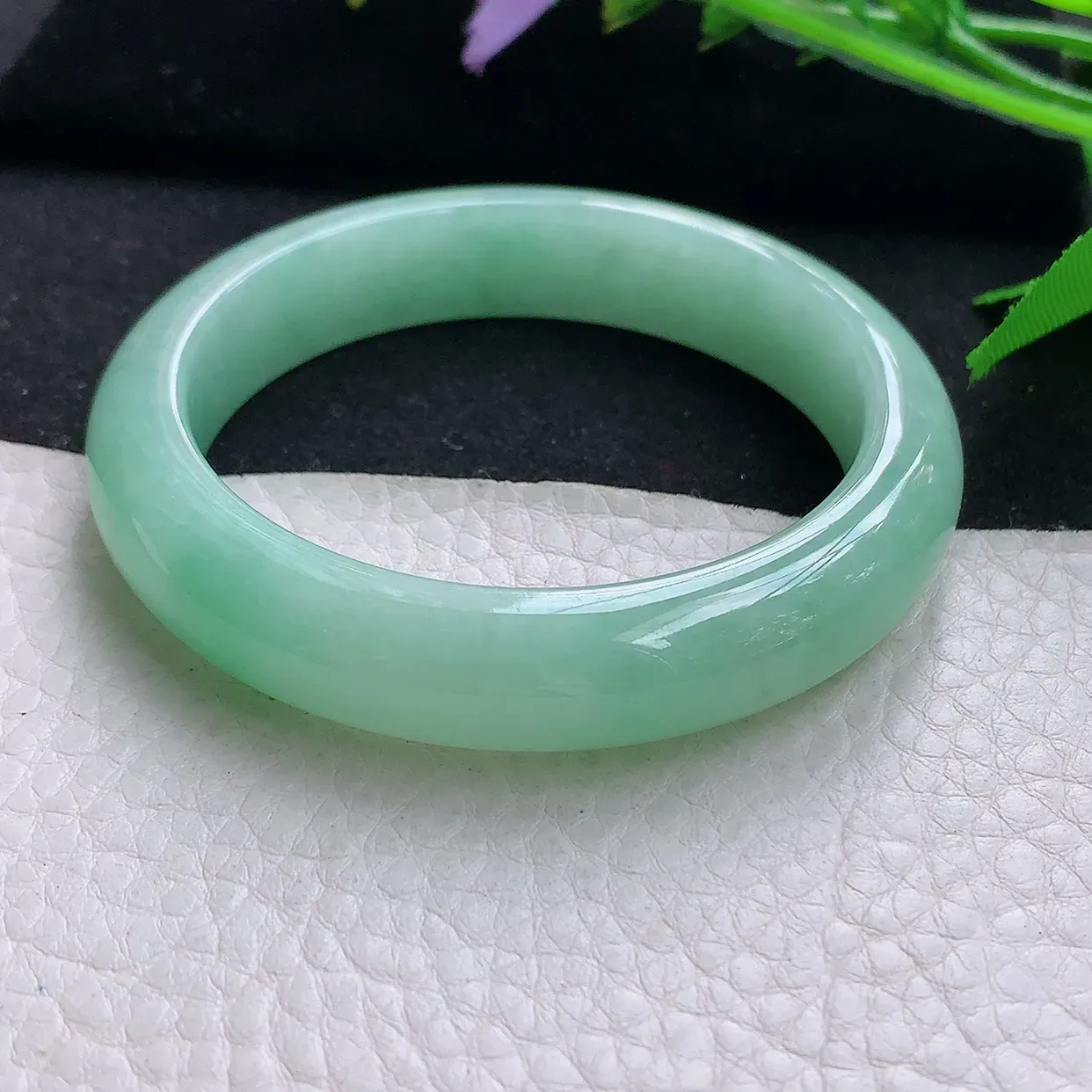 qn自然光54.5*12.2*8.5平安镯 天然缅甸翡翠甜绿宽边玉手镯 玉手环