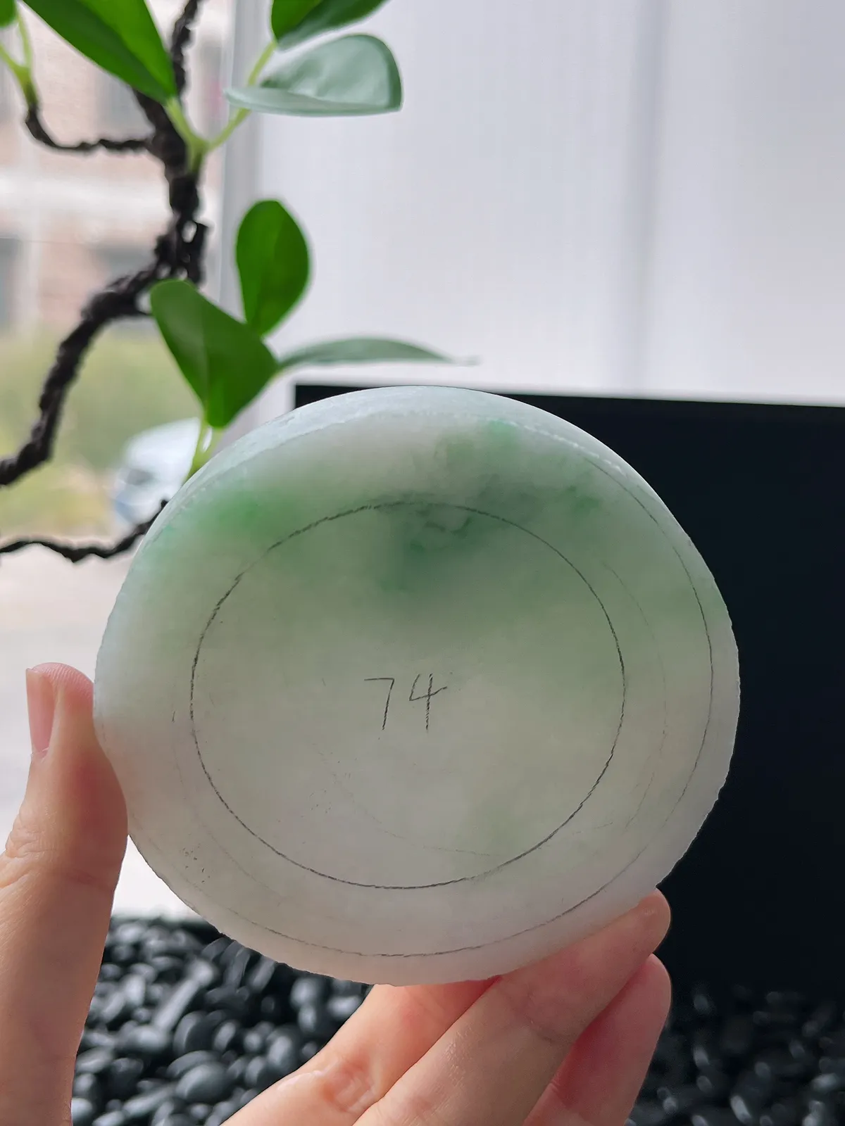 翡翠镯饼，⭕️正圈最大做63，圆条最大做59