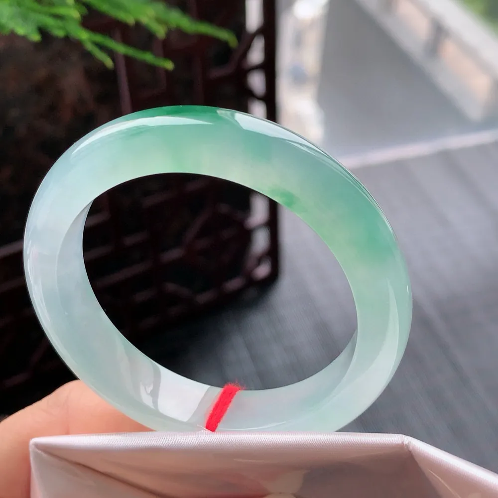 正圈冰绿 一丝冰丝  尺寸:51.1/11.7/8.2 起光起胶