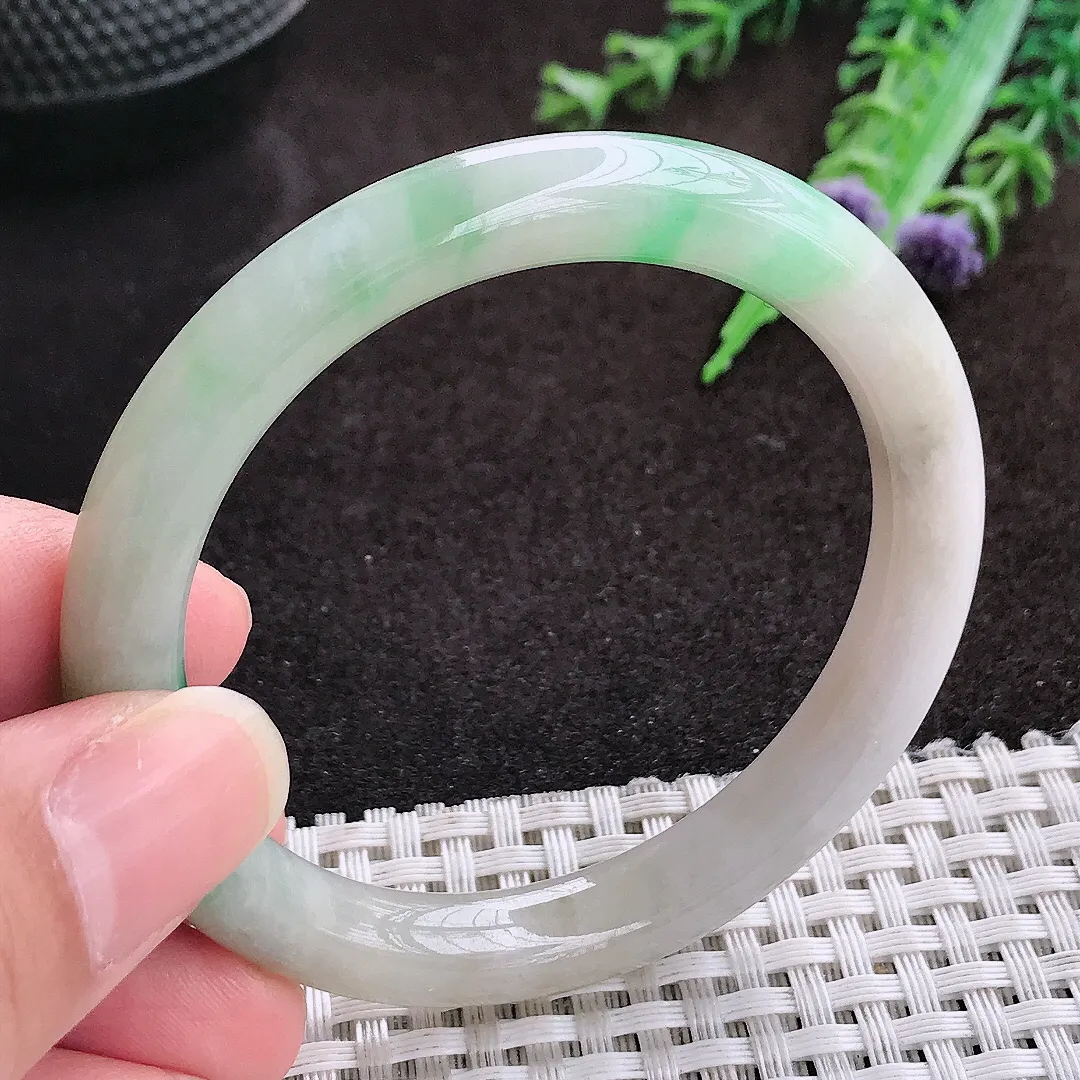 自然光51/8.5/7.8老坑精美温润飘阳绿圆条手镯翡翠玉镯手环