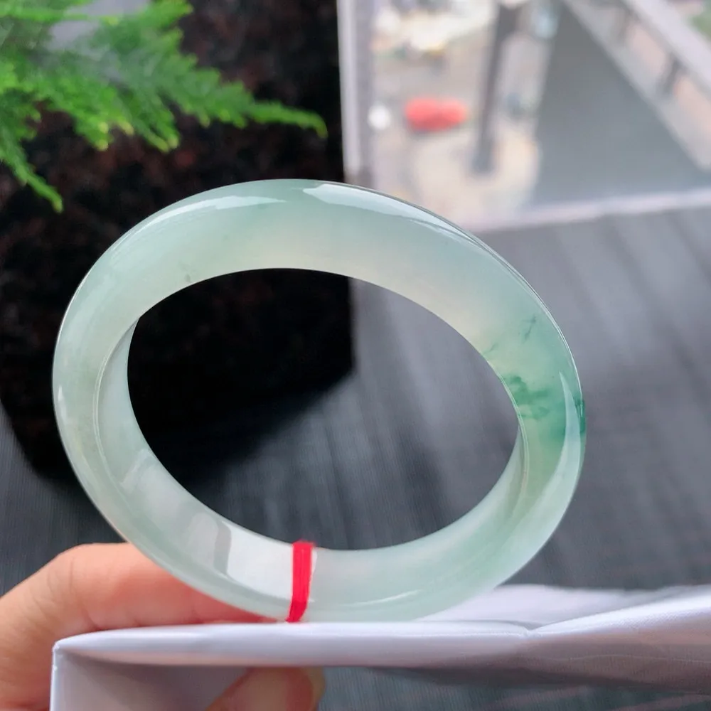 正圈冰玻飘花 无瑕 尺寸:58.1/12.8/8.5 花美 种水好️️