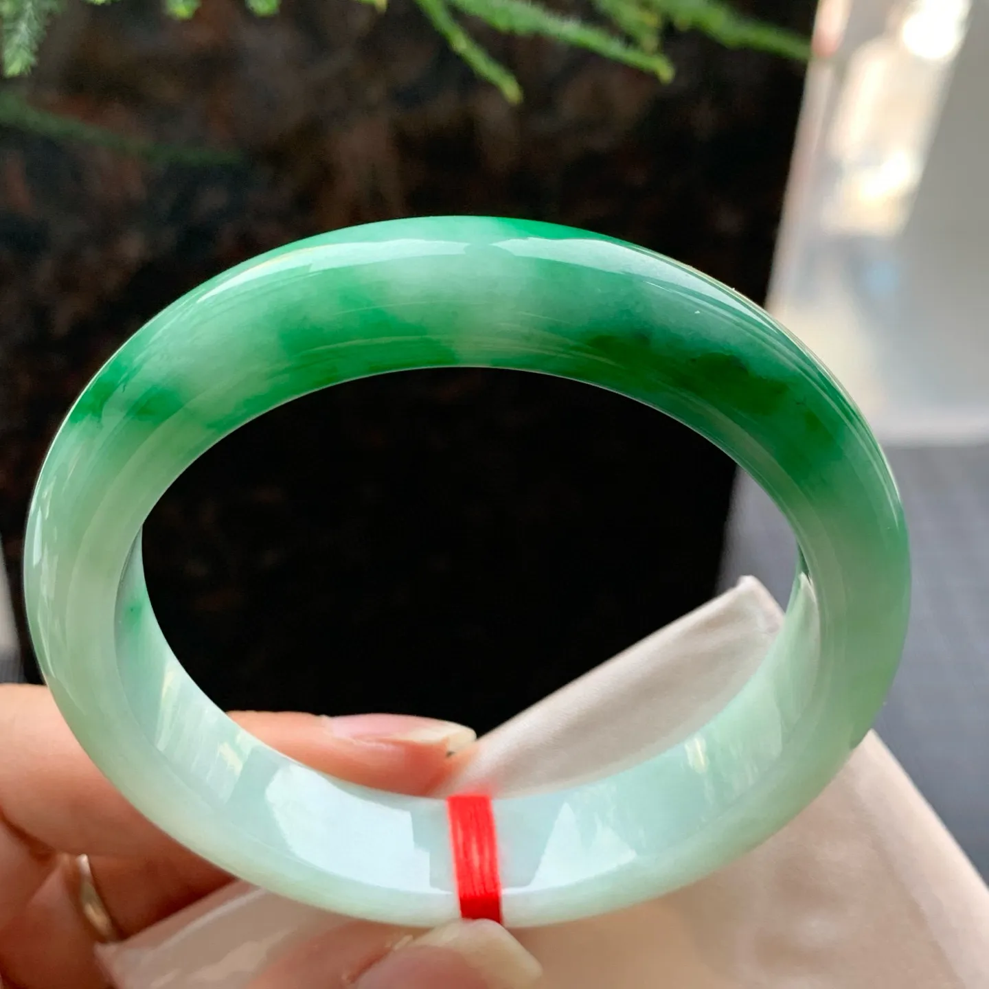 正圈冰糯翠绿 无瑕 尺寸:55.5/12.2/7.7 色好