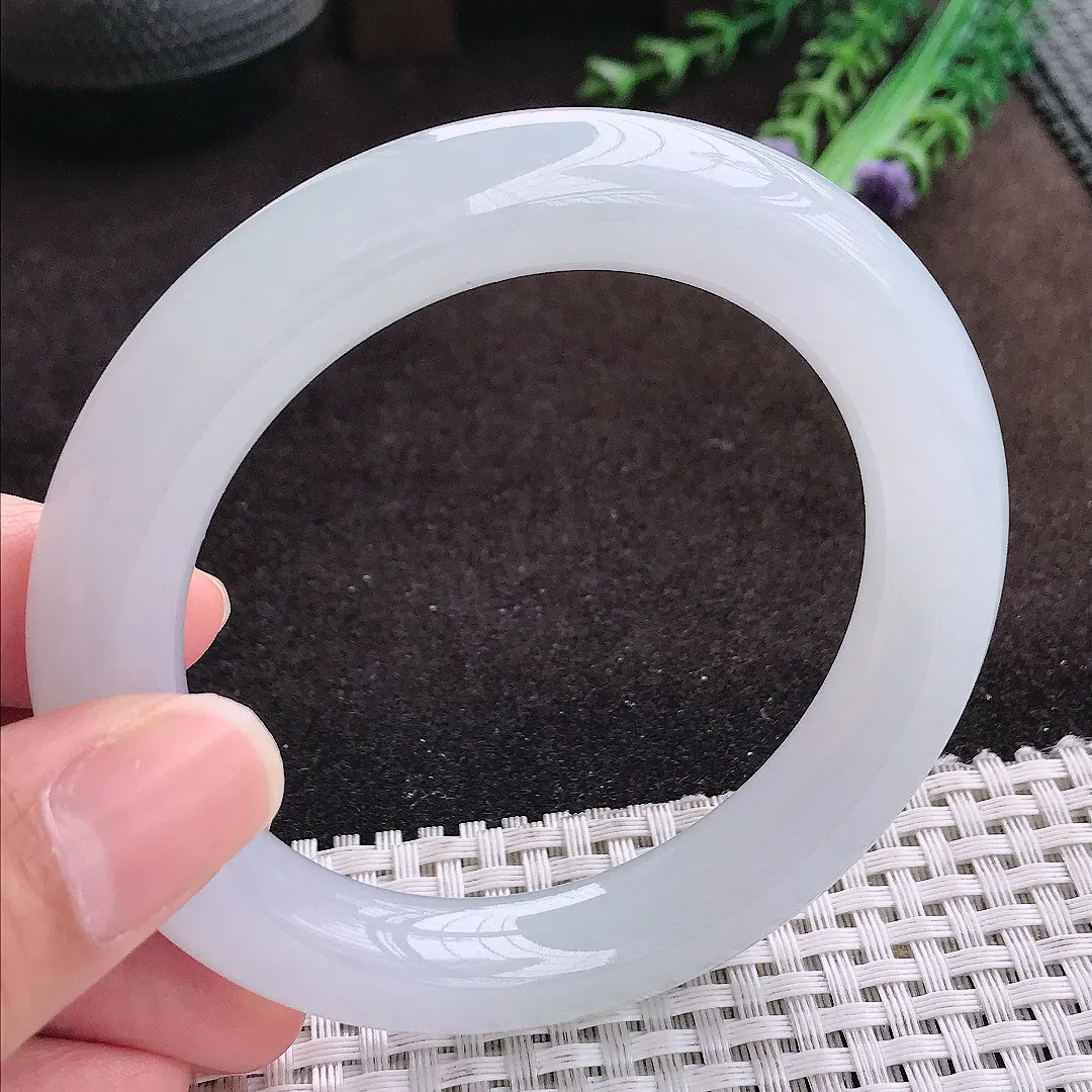 自然光56.5/11.3/11.5老坑冰胶果冻月光白胖圆条手镯翡翠玉镯手环