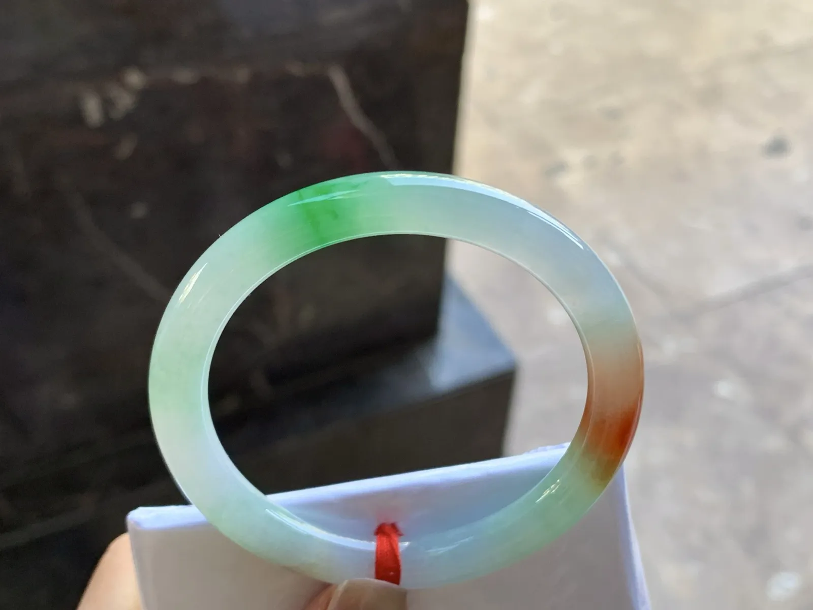 52-7.7

红加绿特色圆条手镯^_^水润冰透 清新