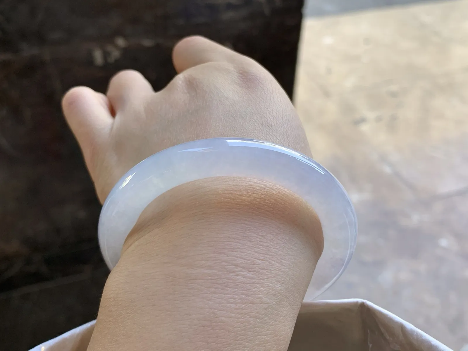 54.5-10.1

冰种圆条手镯^_^荧光十足