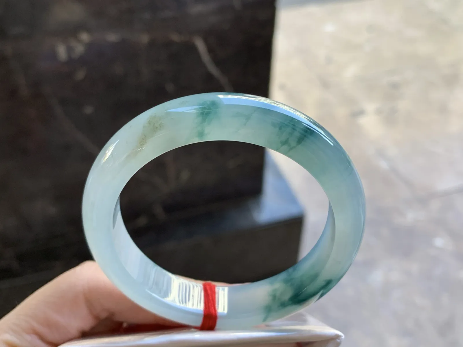 56-12.1-8.5

蓝花手镯^_^种水足