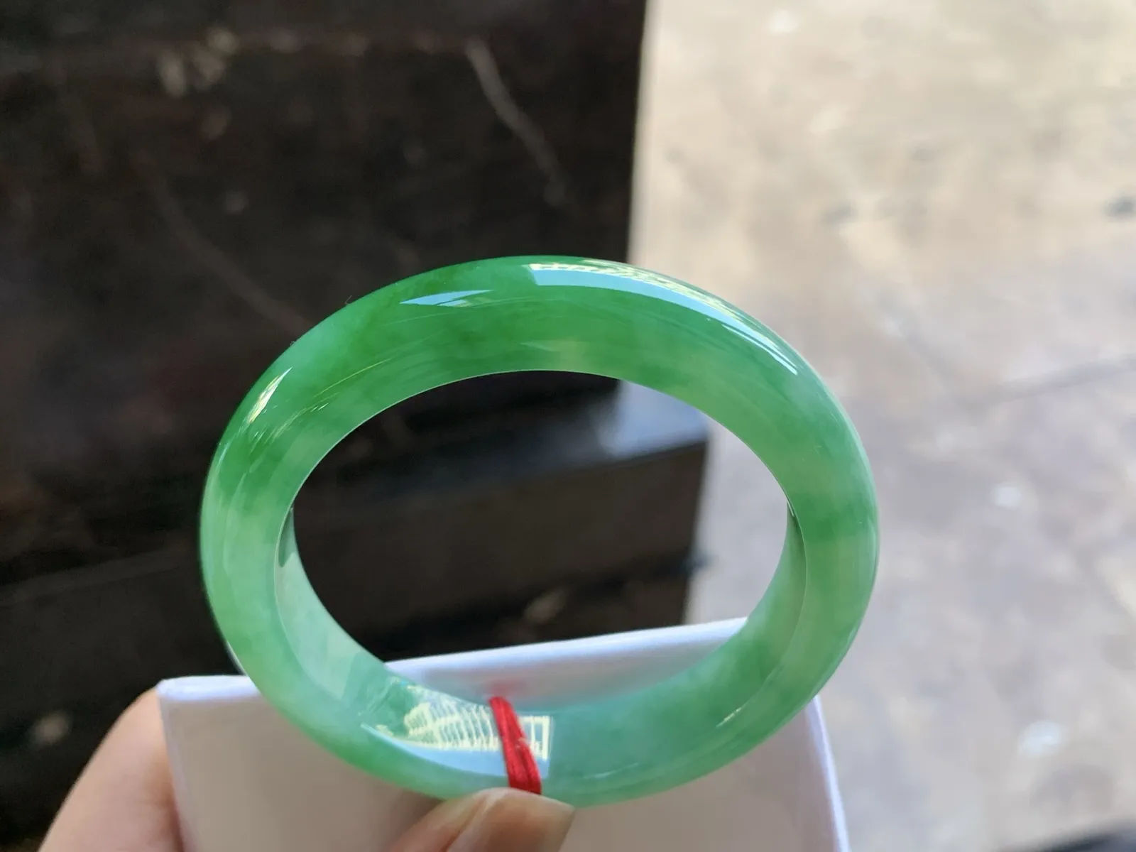 52-11.8-8.2

阳绿色手镯^_^颜色鲜艳