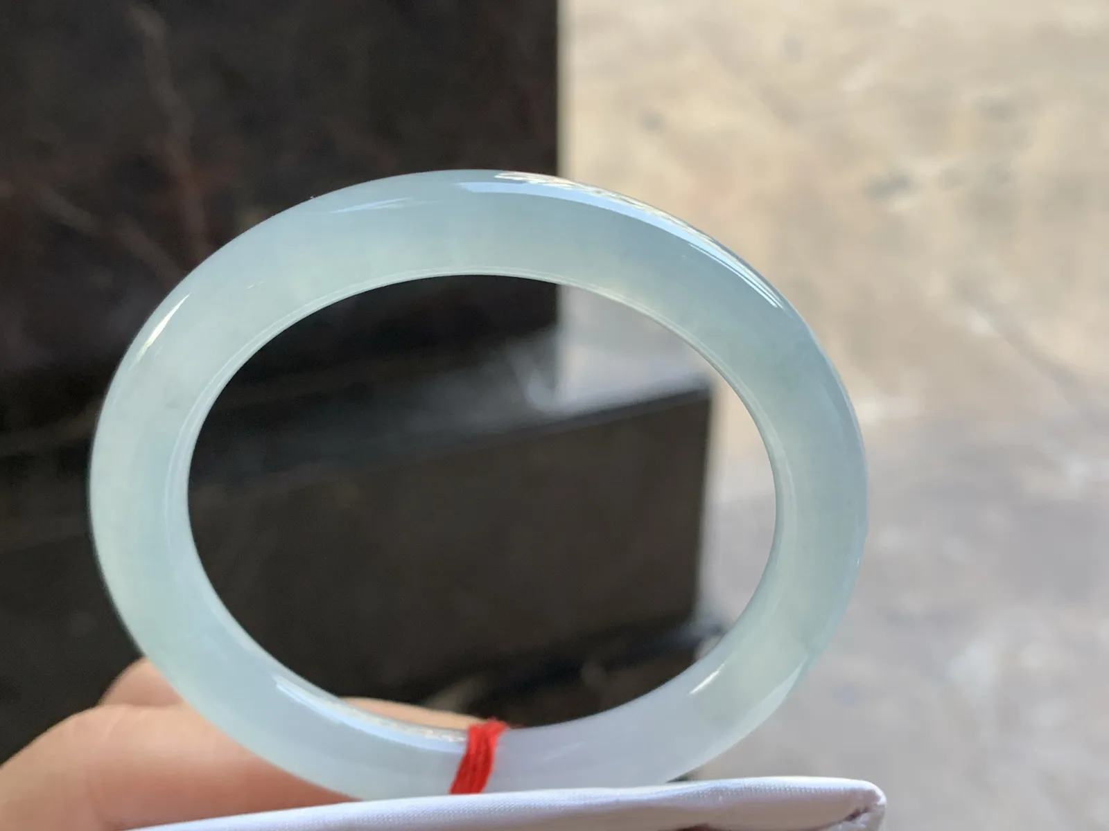 54-8.4

冰种细条^_^冰透清新