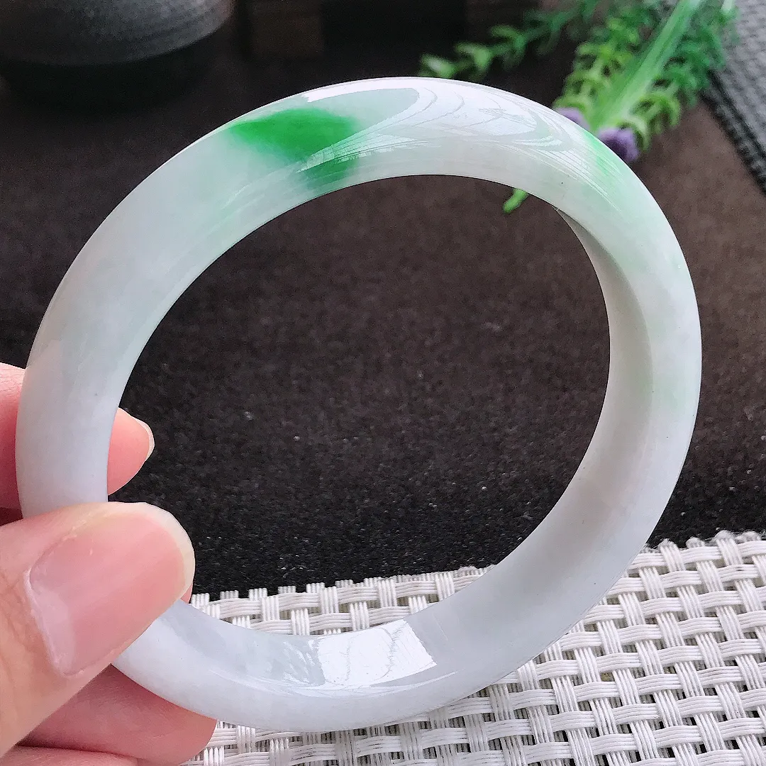 自然光64/12.8/8.8老坑精美温润飘阳绿大圈口手镯宽边翡翠玉镯手环