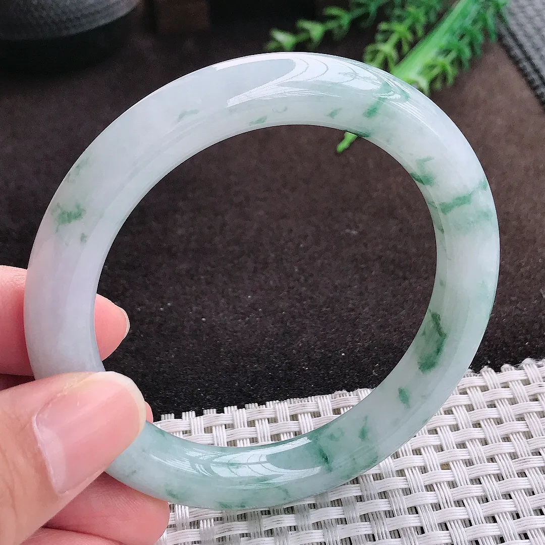 自然光57.8/10.8/10.2老坑精美温润飘花圆条手镯翡翠玉镯手环