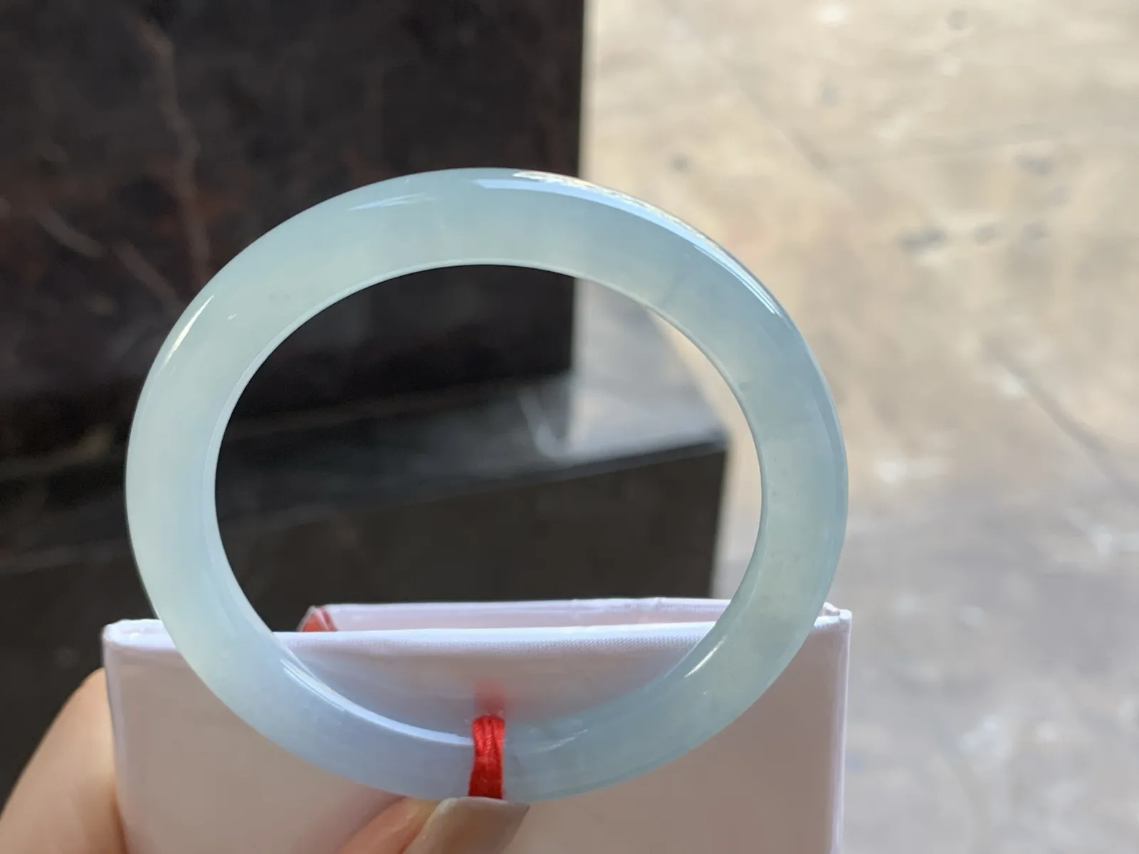 54-8.4

冰种细条^_^冰透清新