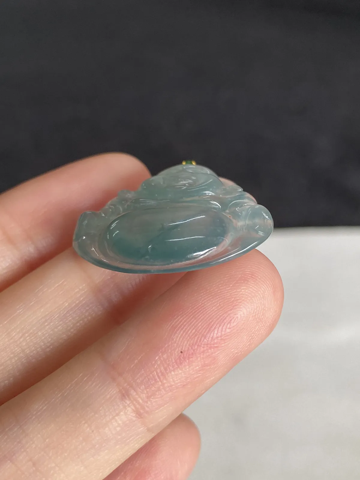 翡翠佛，印记：G18K,伴钻石（无色）