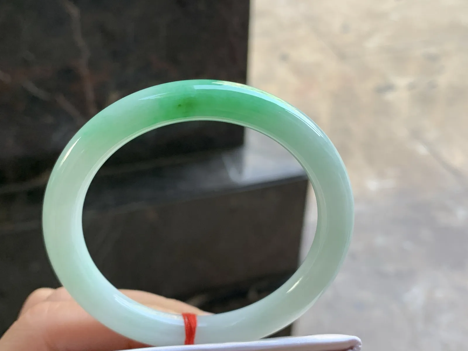 54.5-8.6

带色细条^_^色阳 玉质温润