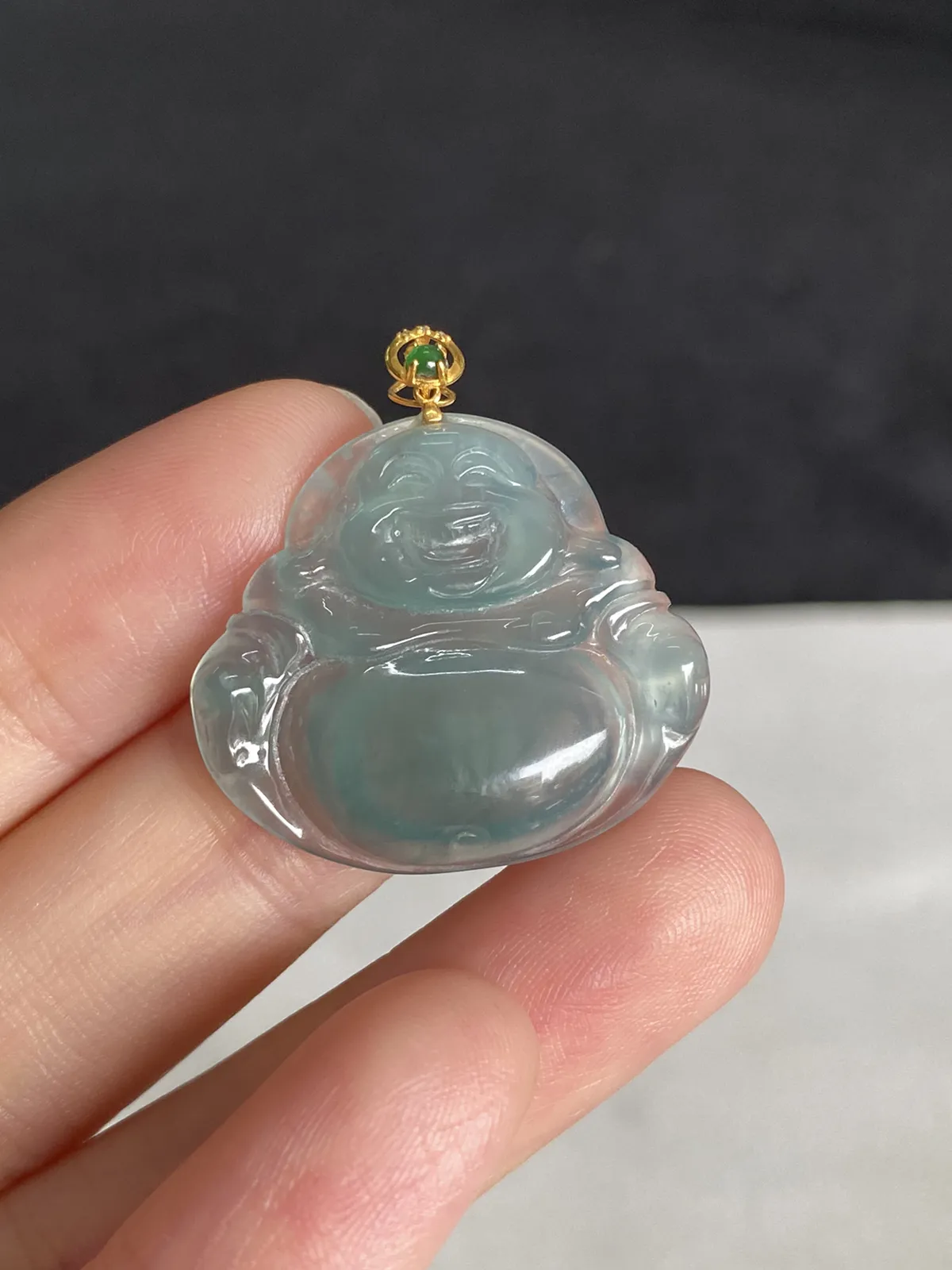翡翠佛，印记：G18K,伴钻石（无色）