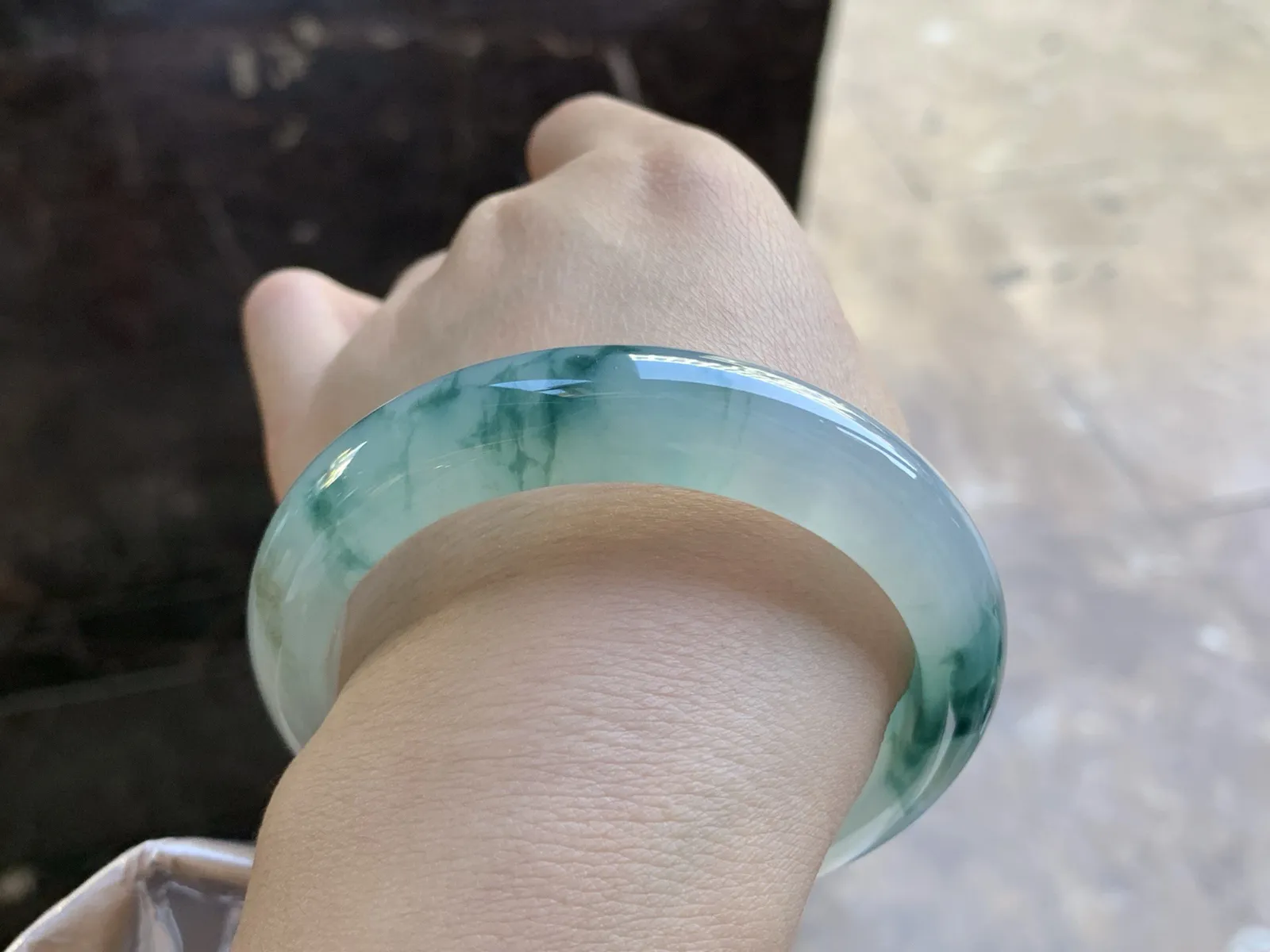 56-12.1-8.5

蓝花手镯^_^种水足