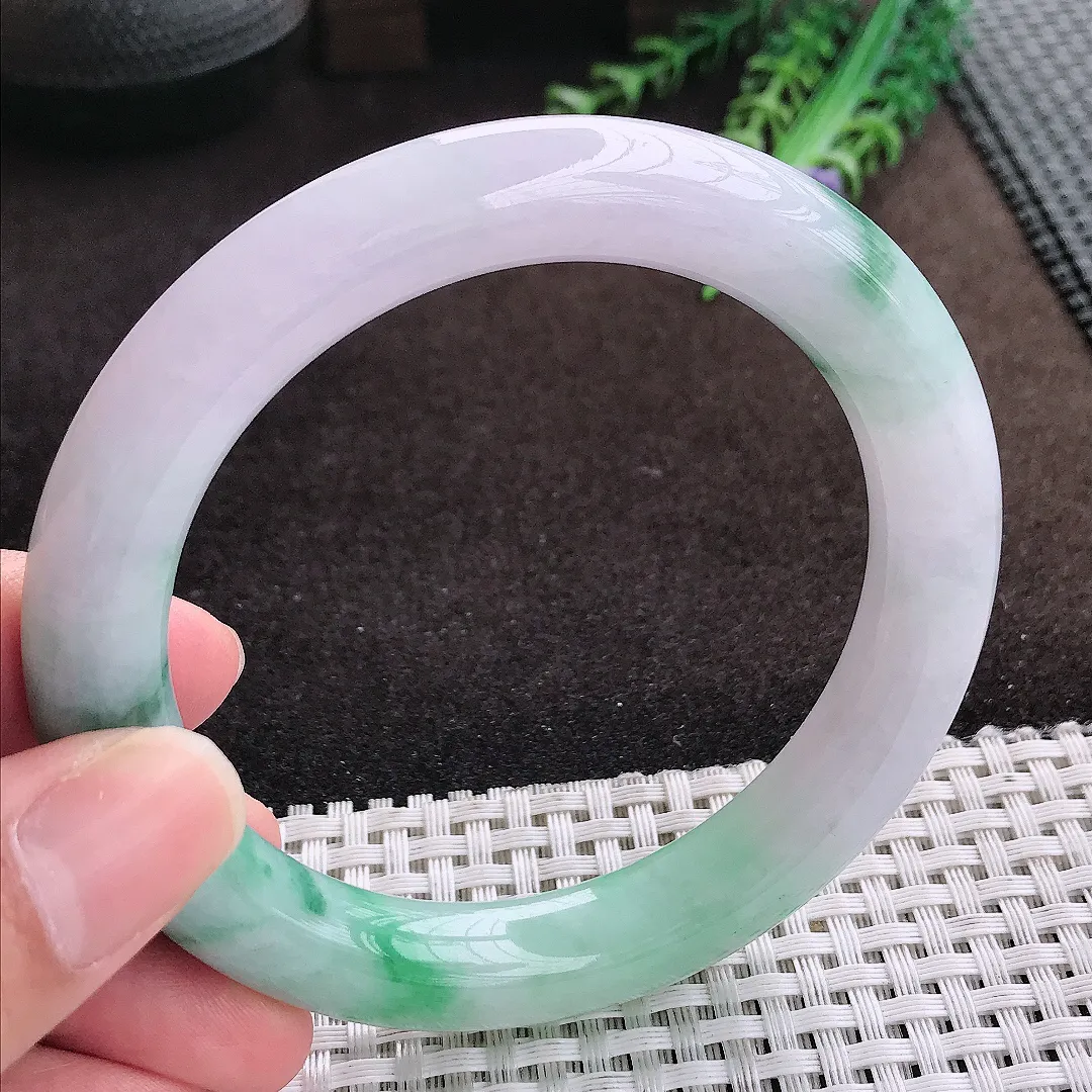 自然光60/11/108.老坑精美温润飘花大圈口圆条手镯翡翠玉镯手环