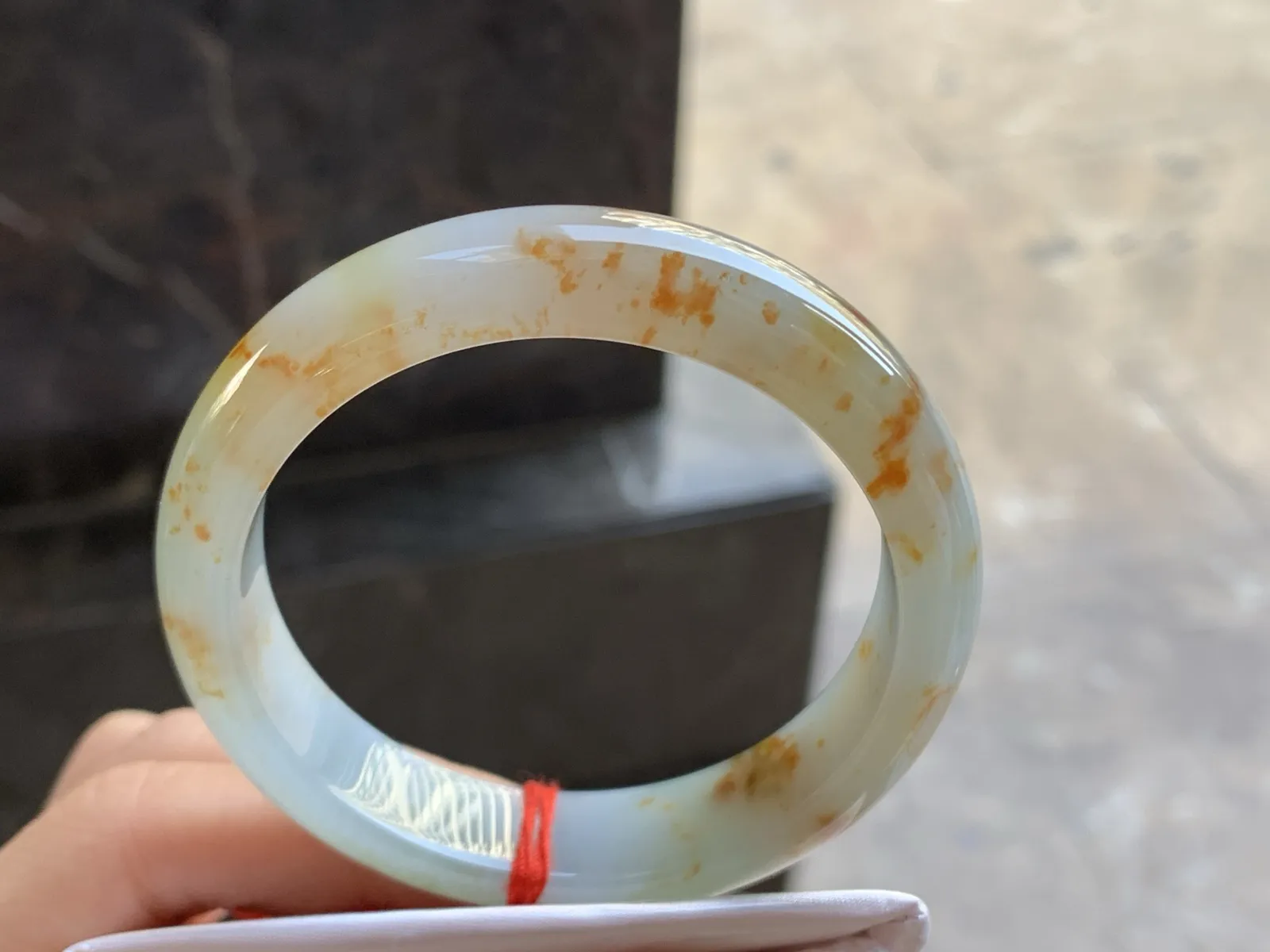 53-12.6-7.7

黄翡手镯^_^玉质温润 清新细腻