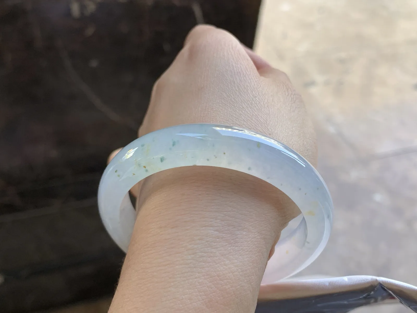 54-12.2-8

冰种手镯^_^透亮