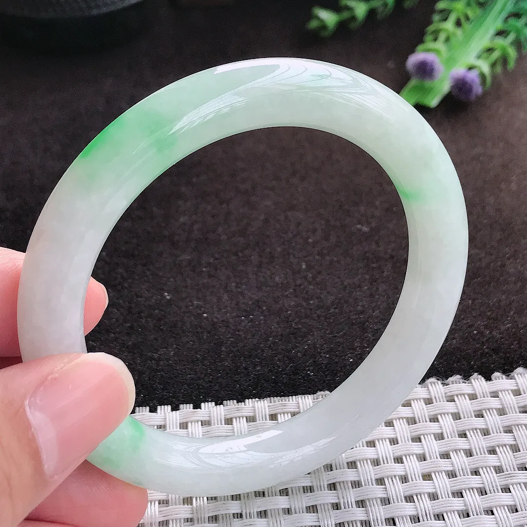 自然光55/9.6老坑精美冰润飘阳绿圆条手镯翡翠玉镯手环