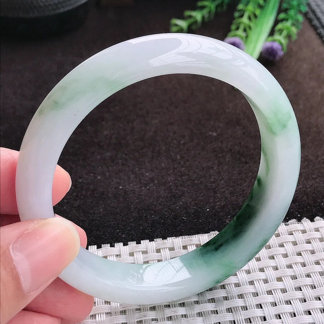 自然光58.5/12.9/8.3老坑精美温润飘花手镯宽边翡翠玉镯手环