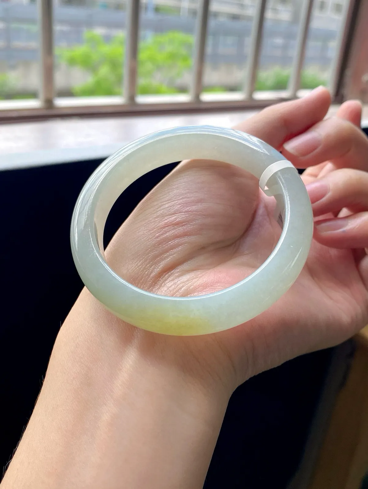 冰黄翡正圈成品
⭕️55-11.8-8.2