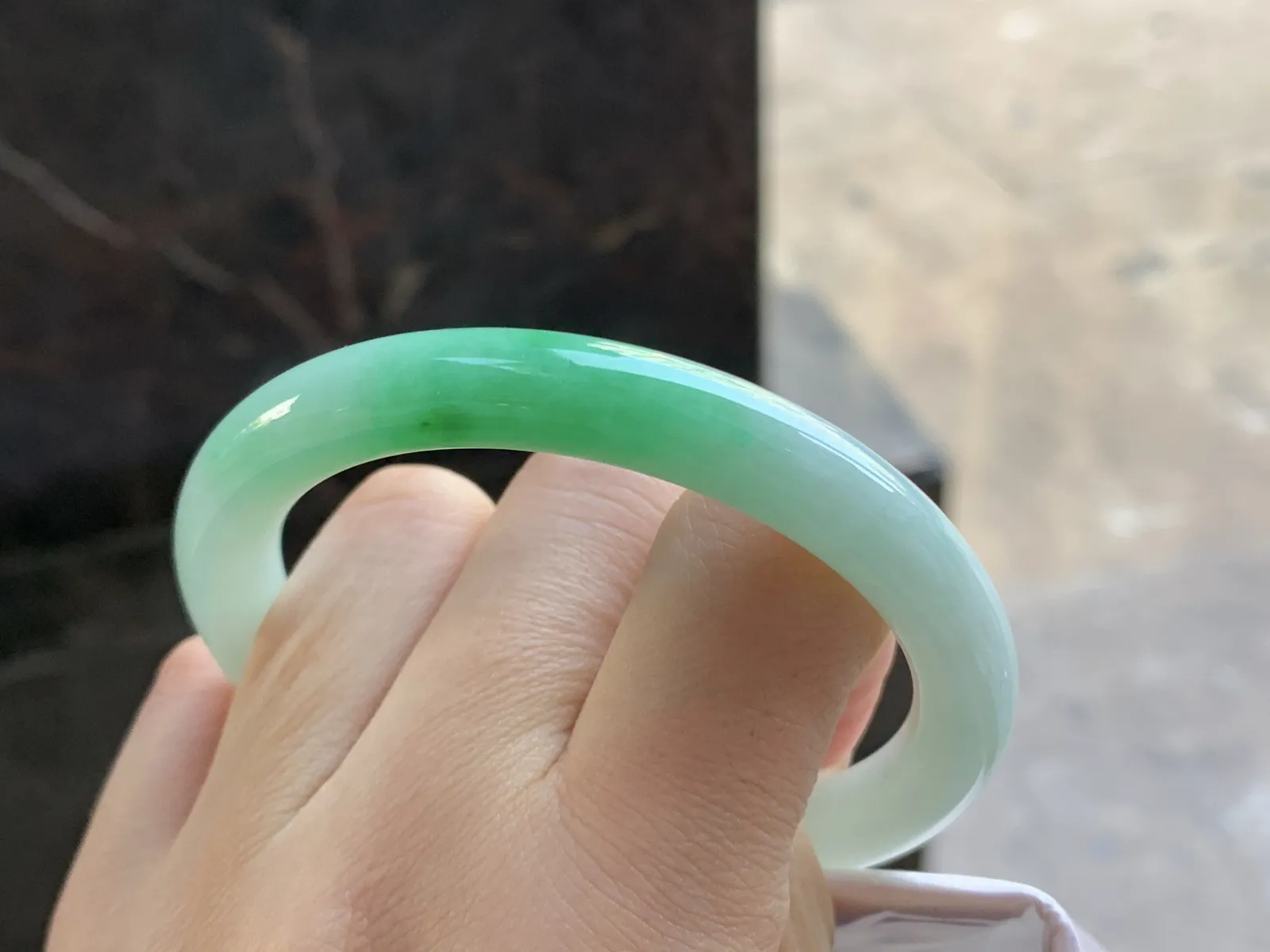 54.5-8.6

带色细条^_^色阳 玉质温润