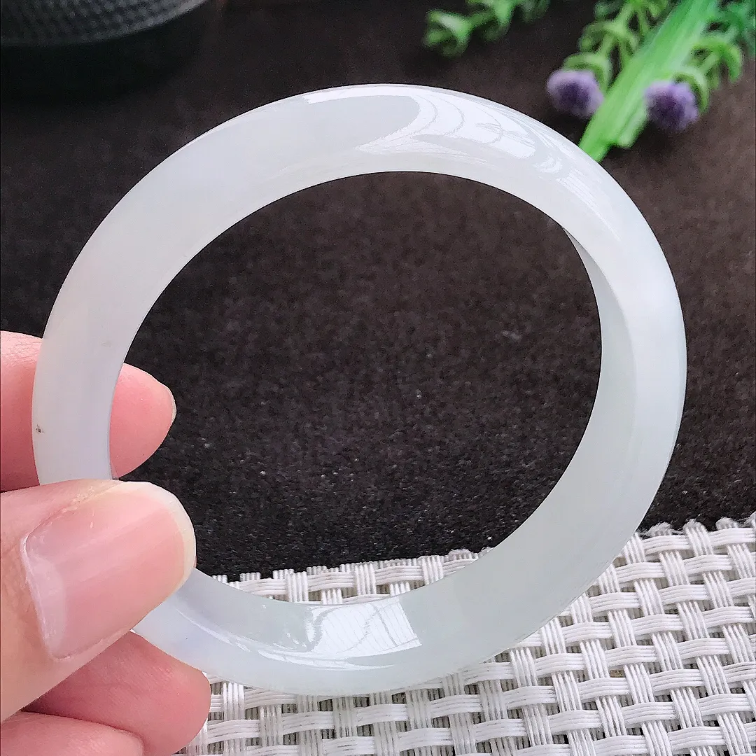 自然光54.8/12.4/7.1老坑冰透果冻胶月光白手镯宽边翡翠玉镯手环