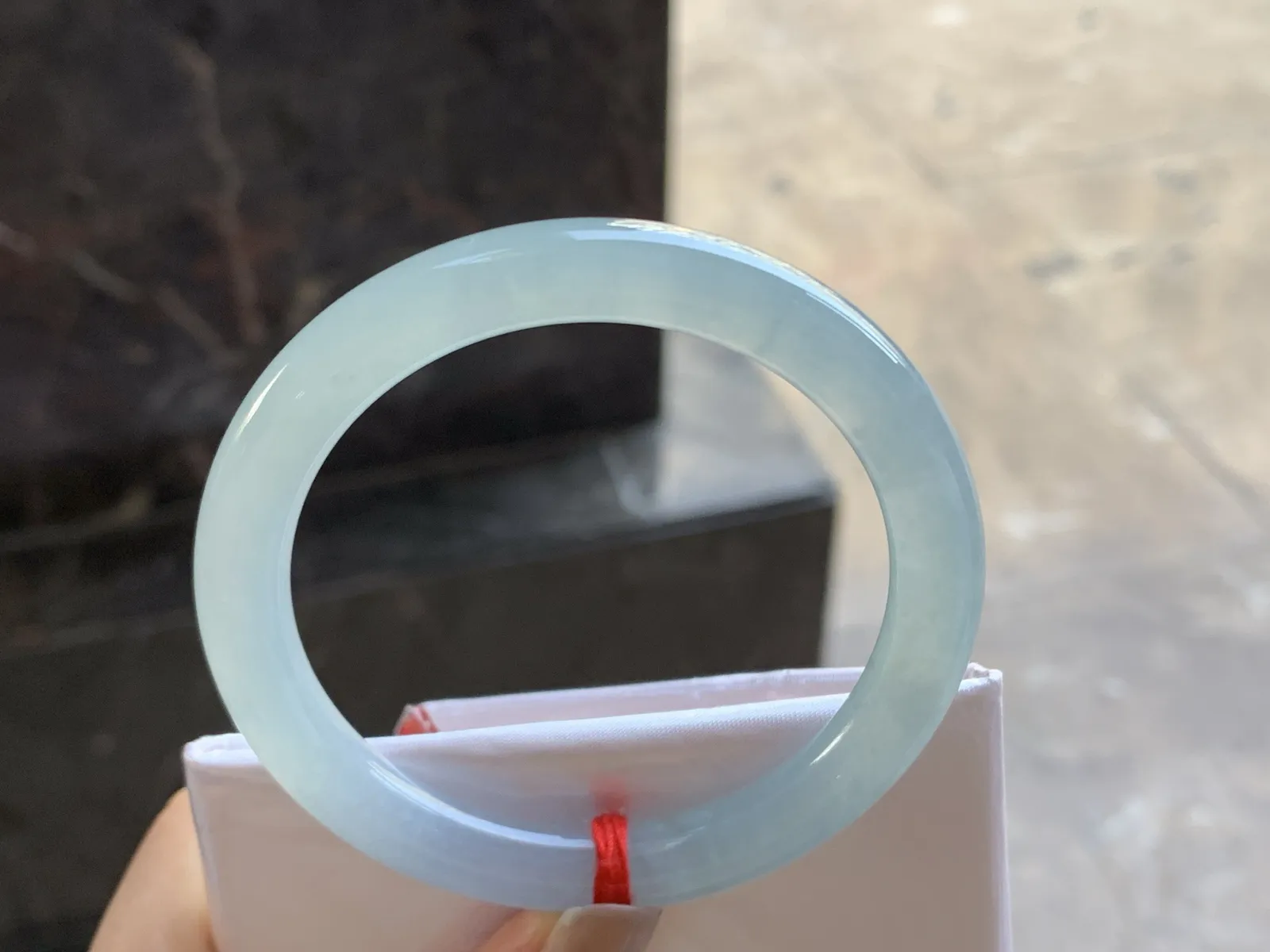 54-8.4

冰种细条^_^冰透清新