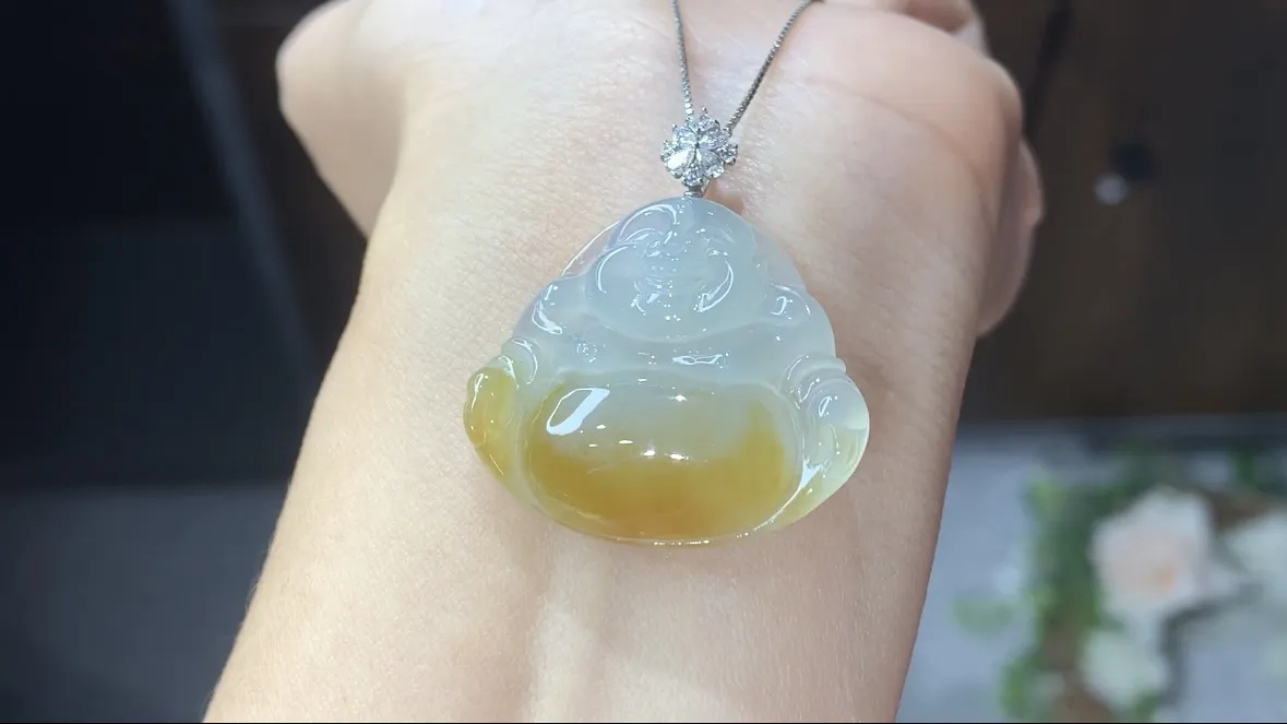 18k冰黄笑佛吊坠，一刀切，卡整体35.3-27.5-31-5.5