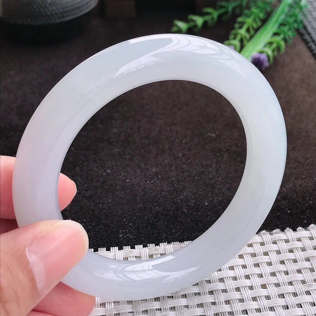 自然光56.5/11.3/11.5老坑冰胶果冻月光白胖圆条手镯翡翠玉镯手环